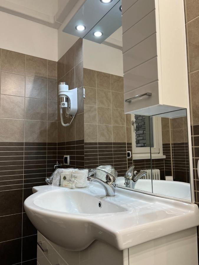 Alexandra'S Sunset Apartment Domaso Bagian luar foto