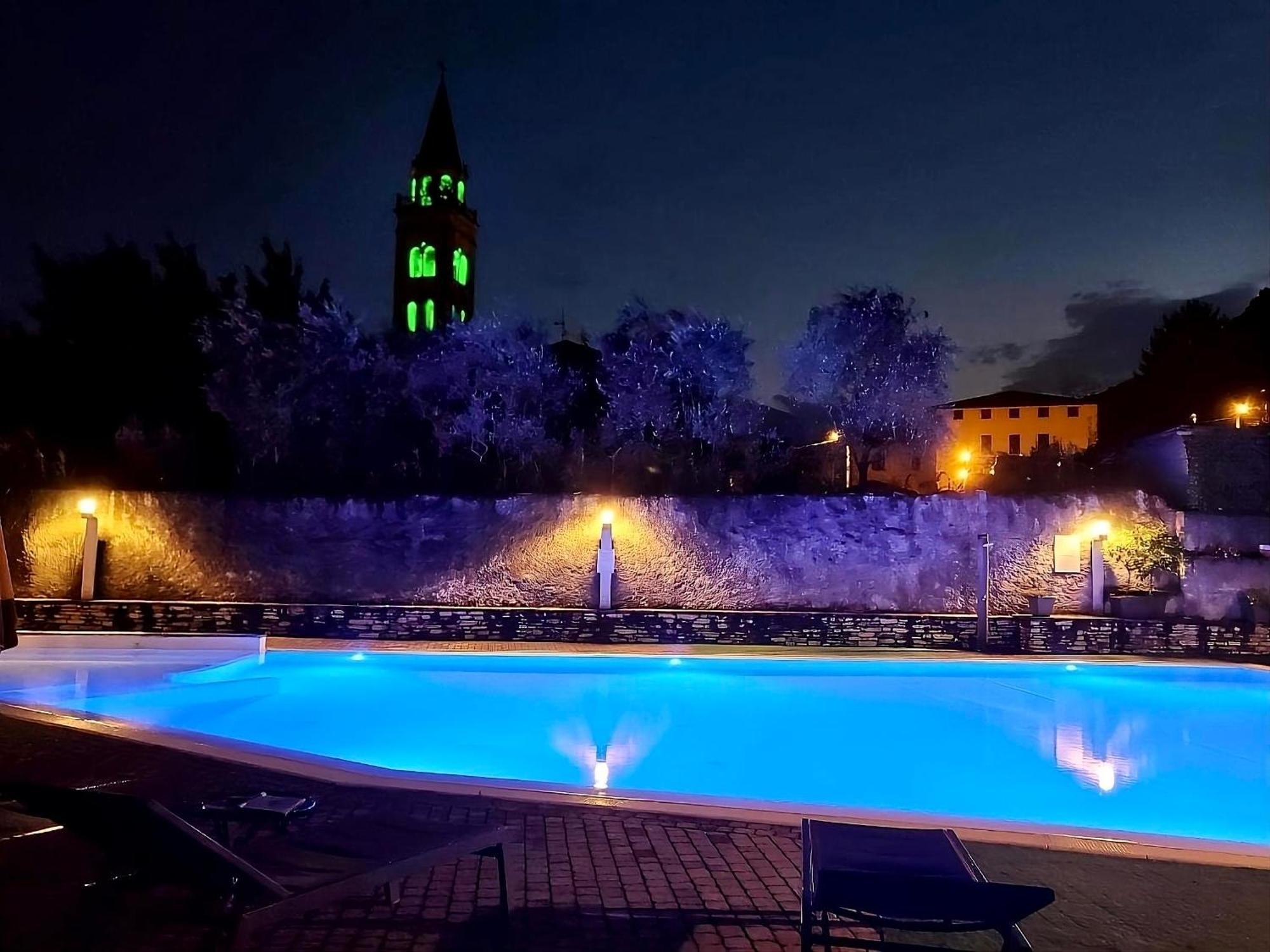 Alexandra'S Sunset Apartment Domaso Bagian luar foto